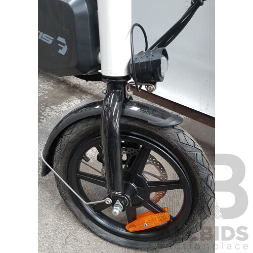 Fortis 14" Foldable Electric Bike - ORP $399.00