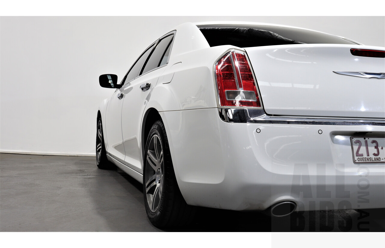 5/2014 Chrysler 300 C MY12 4d Sedan White 3.0L Turbo Diesel