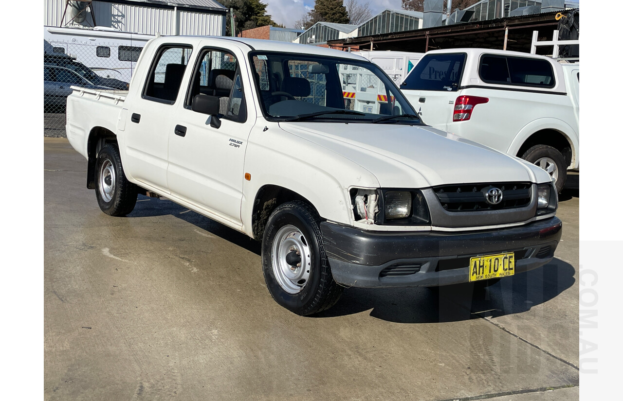 4/2003 Toyota Hilux  RZN149R Dual Cab P/Up White 2.7L