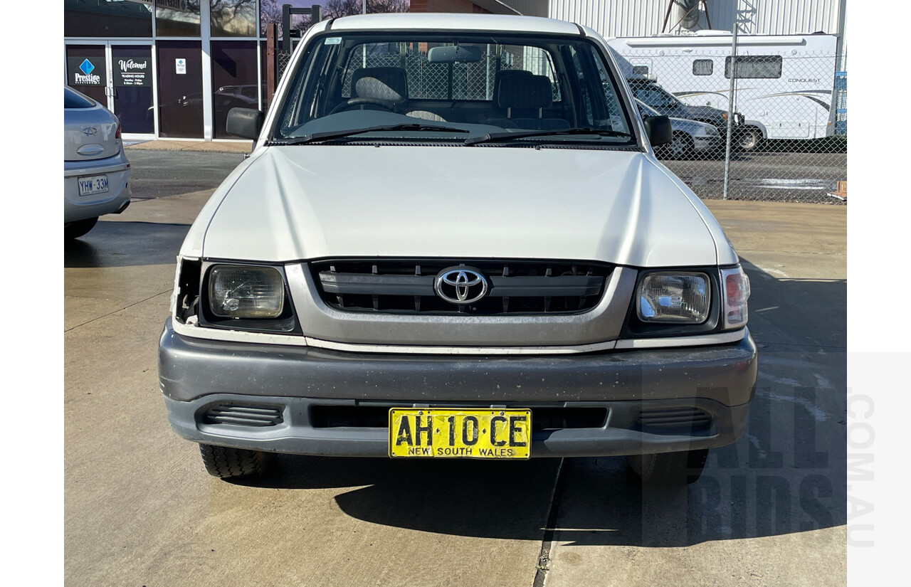 4/2003 Toyota Hilux  RZN149R Dual Cab P/Up White 2.7L