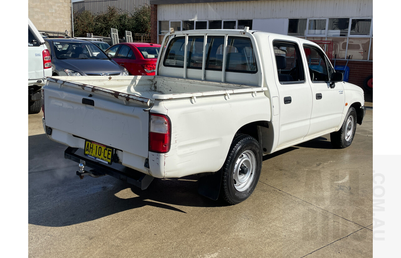 4/2003 Toyota Hilux  RZN149R Dual Cab P/Up White 2.7L