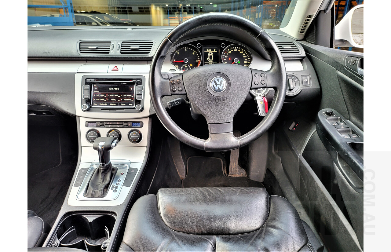 2/2009 Volkswagen Passat 125 TDI 3C MY09 UPGRADE 4d Wagon White 2.0L Turbo Diesel