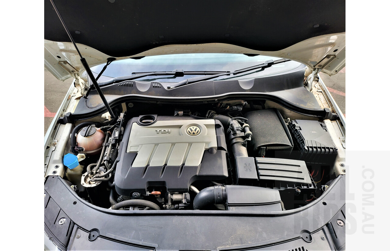2/2009 Volkswagen Passat 125 TDI 3C MY09 UPGRADE 4d Wagon White 2.0L Turbo Diesel