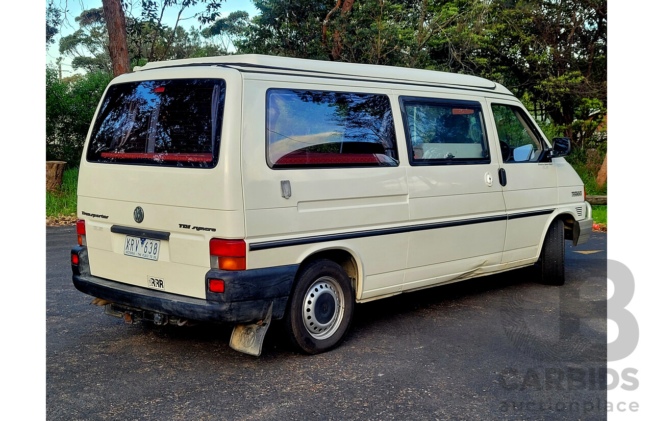 3/2000 Volkswagen Transporter TDi Syncro LWB (4x4) T4 Van White 2.5L