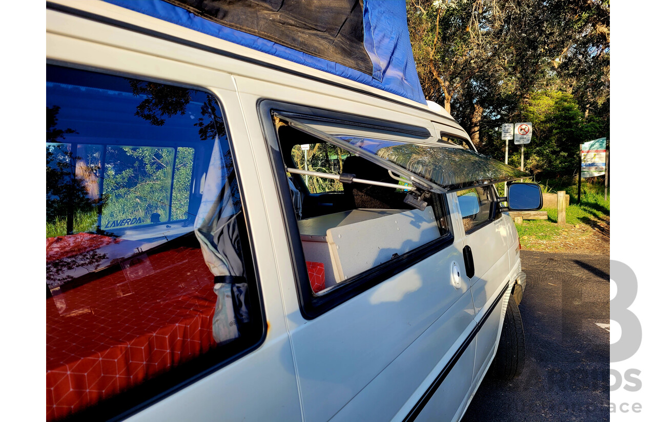 3/2000 Volkswagen Transporter TDi Syncro LWB (4x4) T4 Van White 2.5L