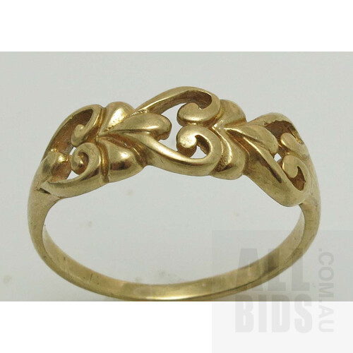 9ct Gold Swirl Ring