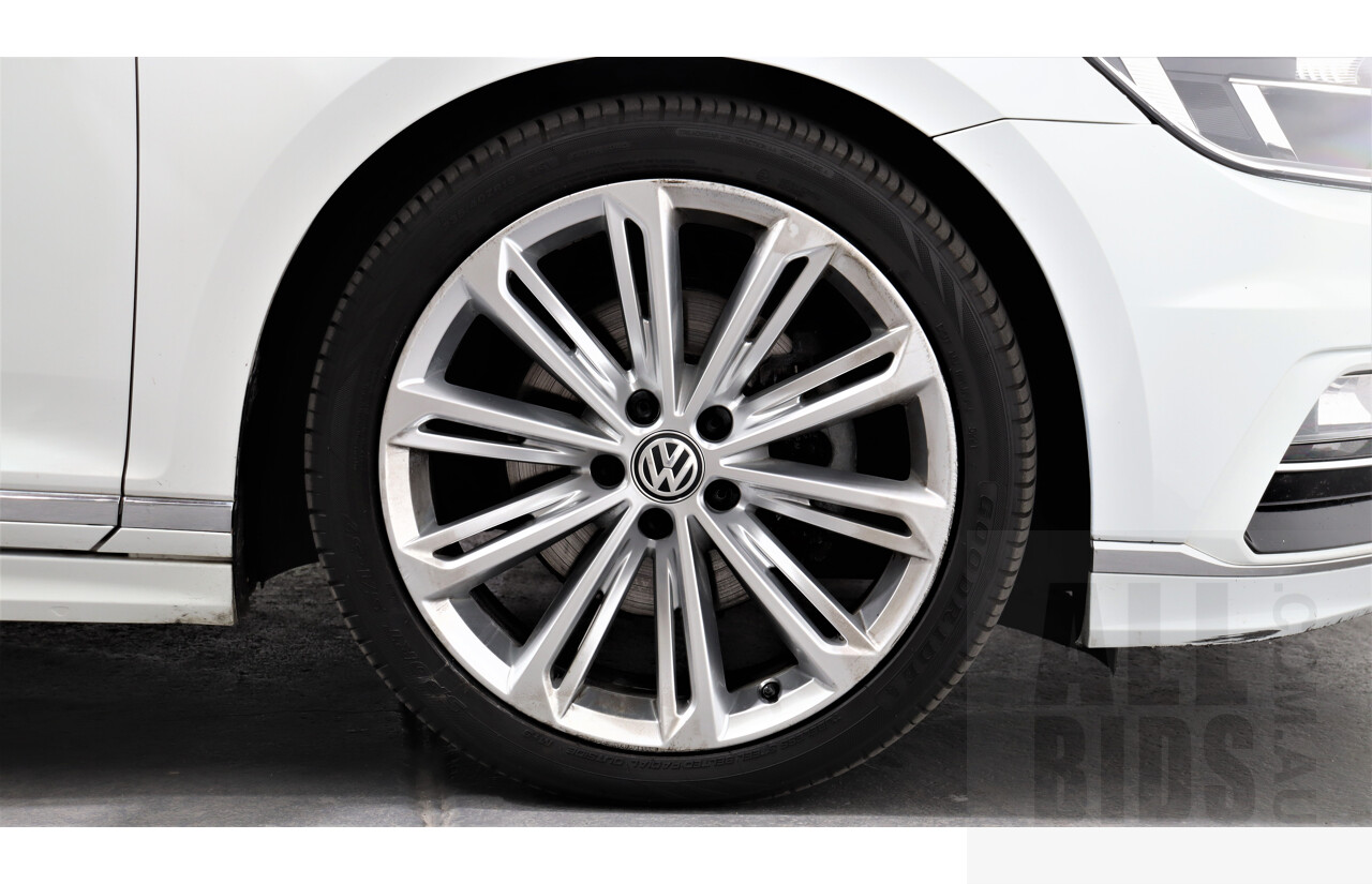 4/2016 Volkswagen Passat 118 TSI R-line 3C MY15 4d Sedan White 1.8L