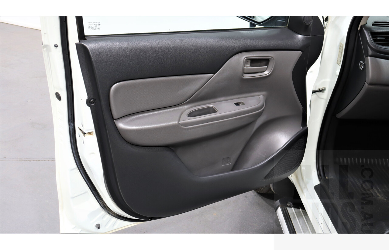 6/2016 Mitsubishi Triton GLX (4x4) MY16 Dual C/Chas White 2.4L Turbo Diesel