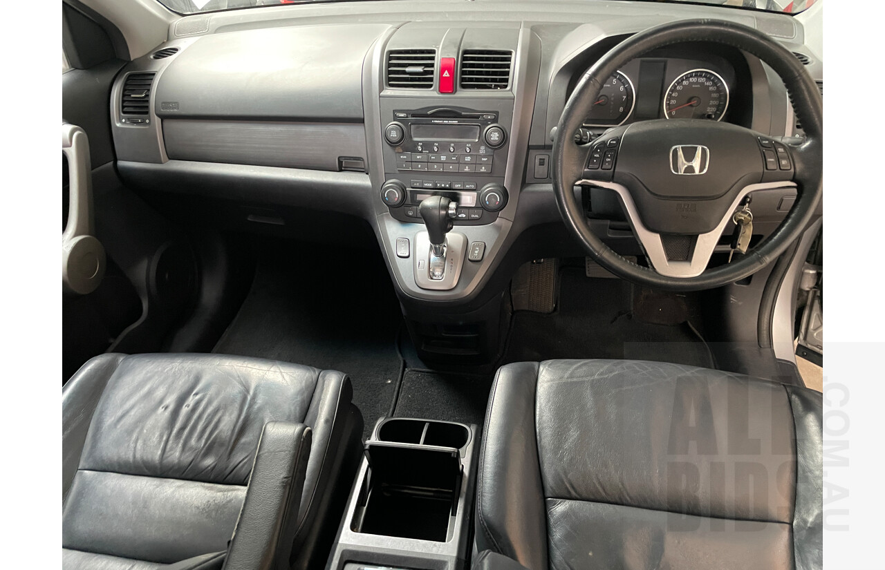 9/2007 Honda CRV (4x4) Luxury MY07 4d Wagon Silver 2.4L