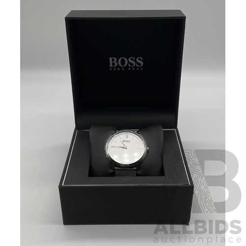 Hugo Boss (1513650) Essential Silver Mesh Men's Watch - ORP $449.99