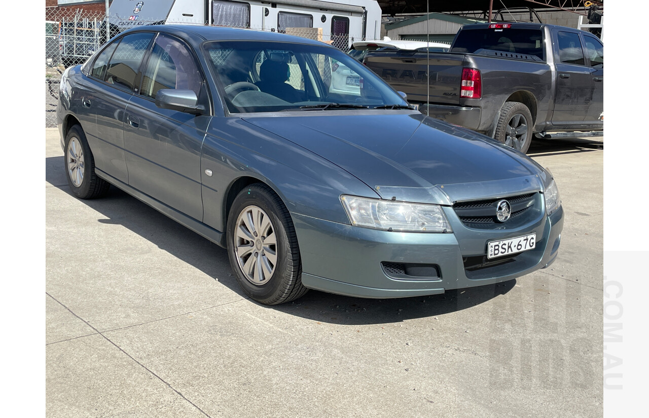 10/2005 Holden Commodore Acclaim VZ 4d Sedan Grey 3.6L