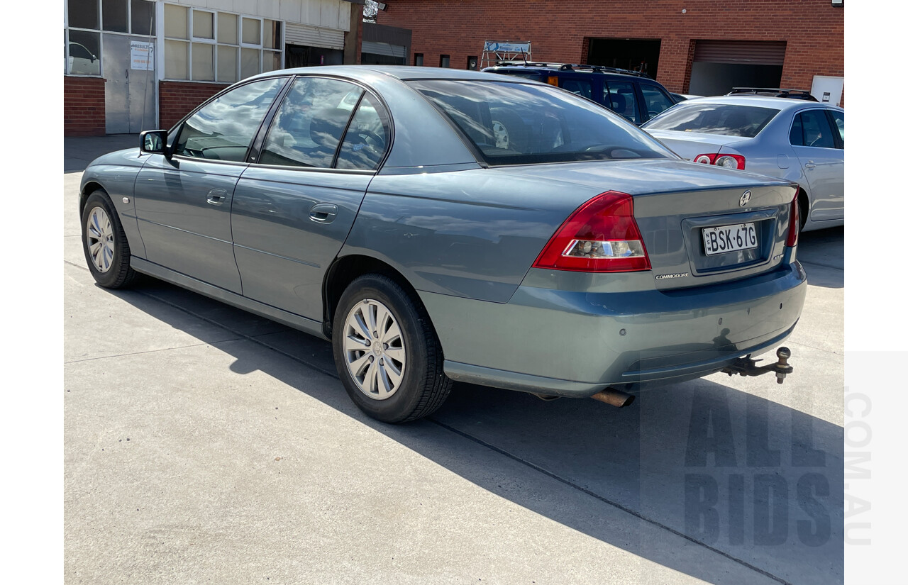 10/2005 Holden Commodore Acclaim VZ 4d Sedan Grey 3.6L