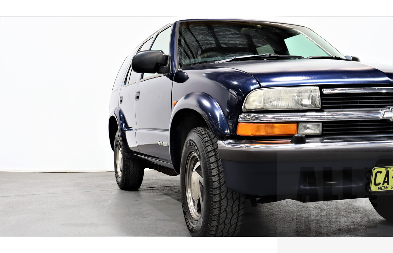 12/1999 Chevrolet Blazer S10 4d SUV Blue V6 4WD 4.3L