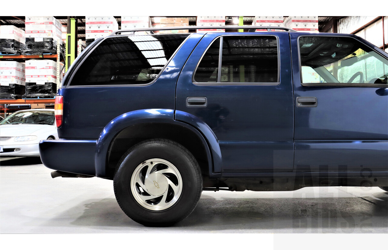 12/1999 Chevrolet Blazer S10 4d SUV Blue V6 4WD 4.3L