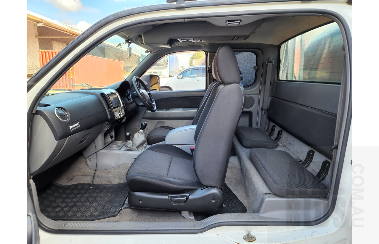 2/2009 Mazda BT-50 B3000 Freestyle DX+ (4x4) 08 UPGRADE C/Chas White 3.0L - Turbo Diesel