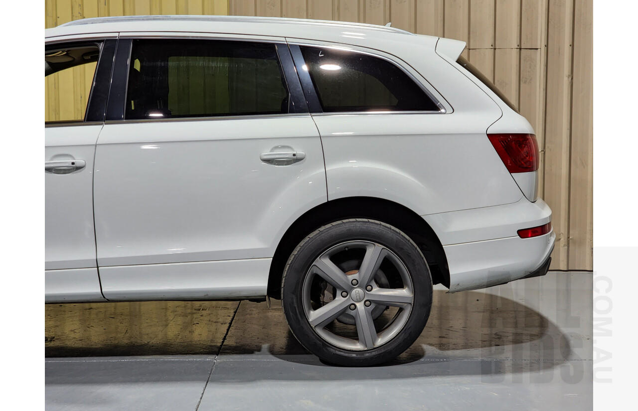 10/2013 Audi Q7 3.0 TDI Quattro S-Line MY13 4d Wagon White 3.0L - Turbo Diesel - 7 Seater