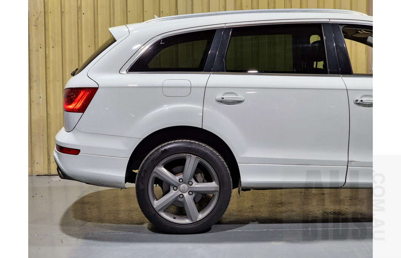 10/2013 Audi Q7 3.0 TDI Quattro S-Line MY13 4d Wagon White 3.0L - Turbo Diesel - 7 Seater