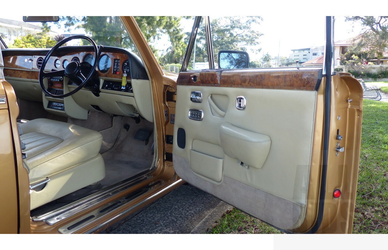 2/1979 Rolls-Royce Silver Shadow II 4d Saloon Gold 6.8L V8