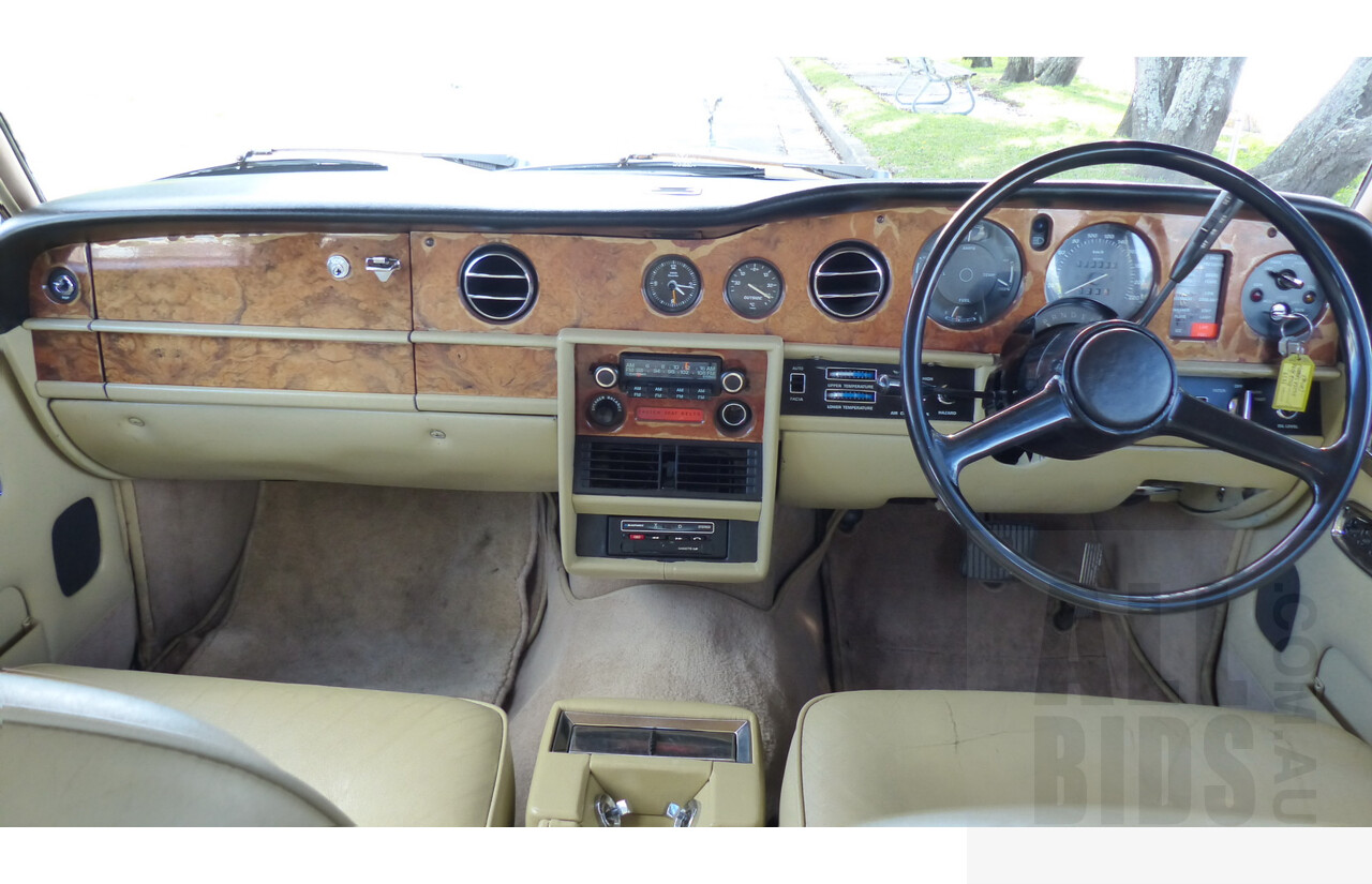 2/1979 Rolls-Royce Silver Shadow II 4d Saloon Gold 6.8L V8