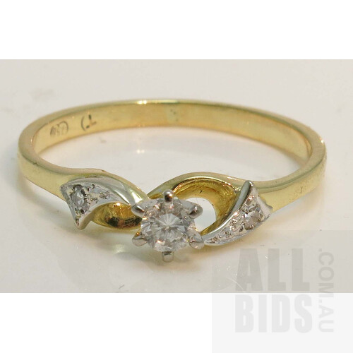 Vintage Diamond Ring: 18ct Gold