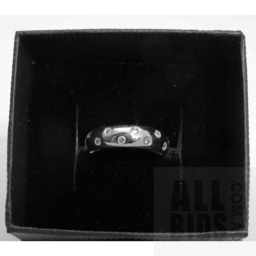 9ct White Gold Diamond-set Ring