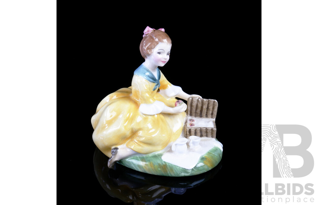 Royual Doulton Porcelain Figure, Picnic, HN2500