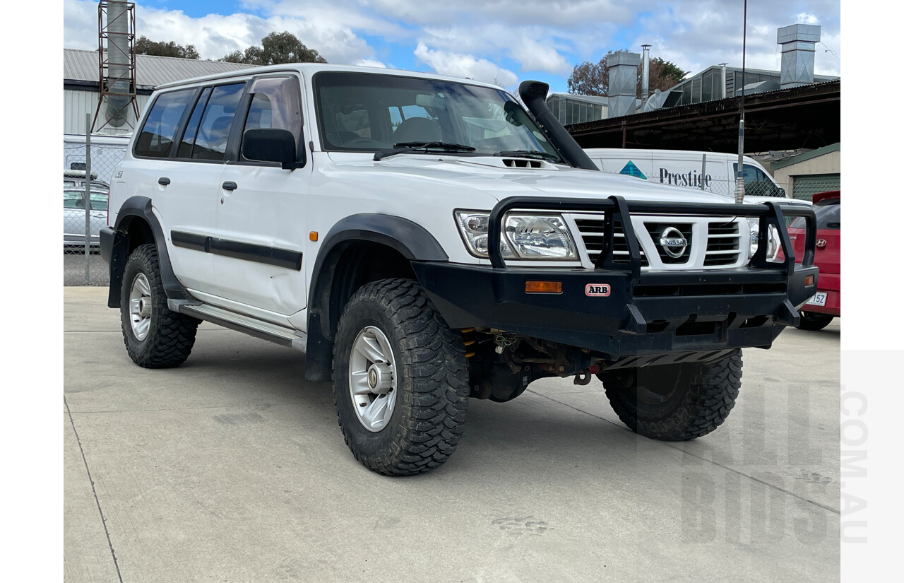 4/2004 Nissan Patrol ST (4x4) GU III 4d Wagon White 3.0L