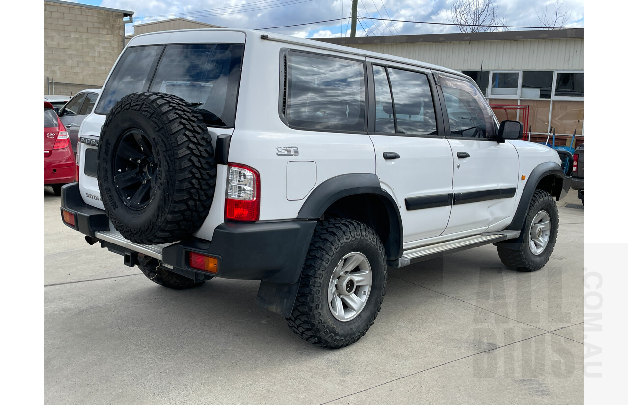 4/2004 Nissan Patrol ST (4x4) GU III 4d Wagon White 3.0L