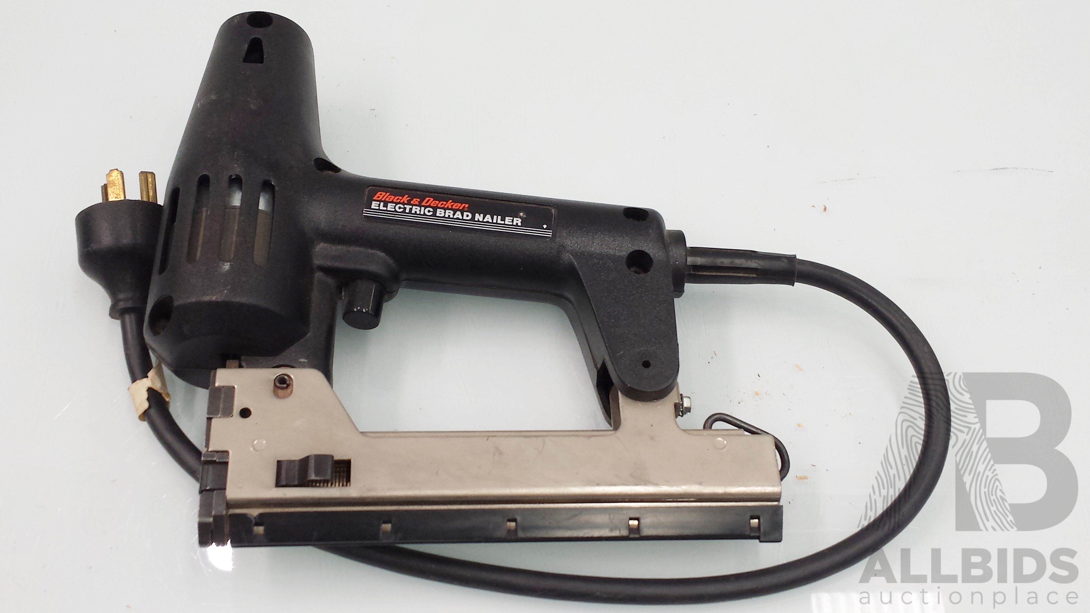 Black Decker Electric Brad Nailer