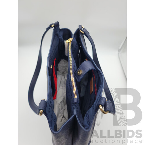 Tommy Hilfiger (69J3357-410) Megan Tote (Navy) - ORP $99.99