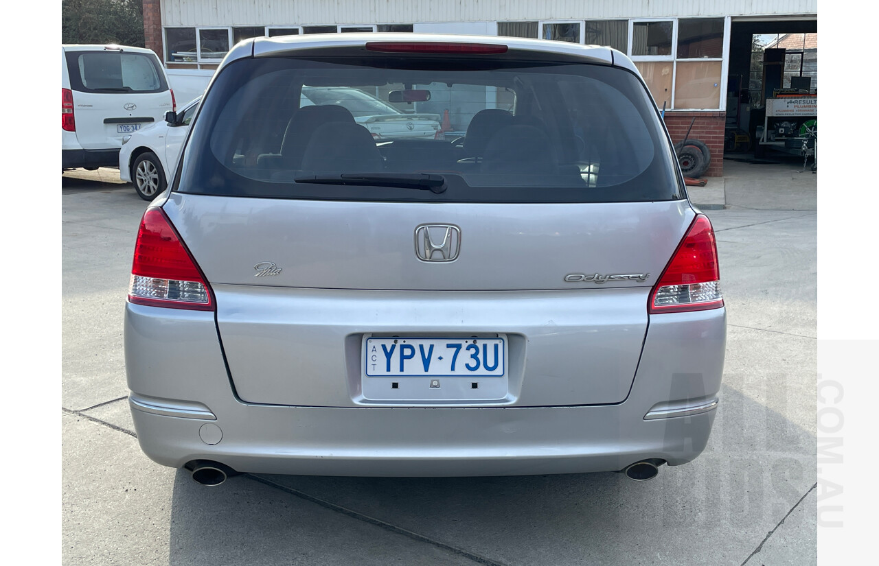 2/2005 Honda Odyssey  20 4d Wagon Silver 2.4L