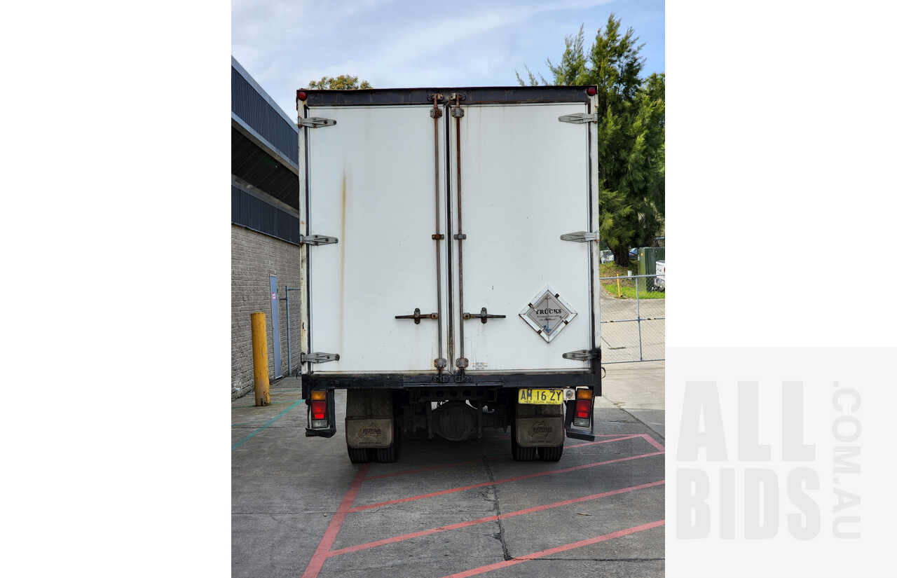 9/2006 Hino Dutro 8.5 XZU434R Curtainsider White 4.6L Turbo Diesel