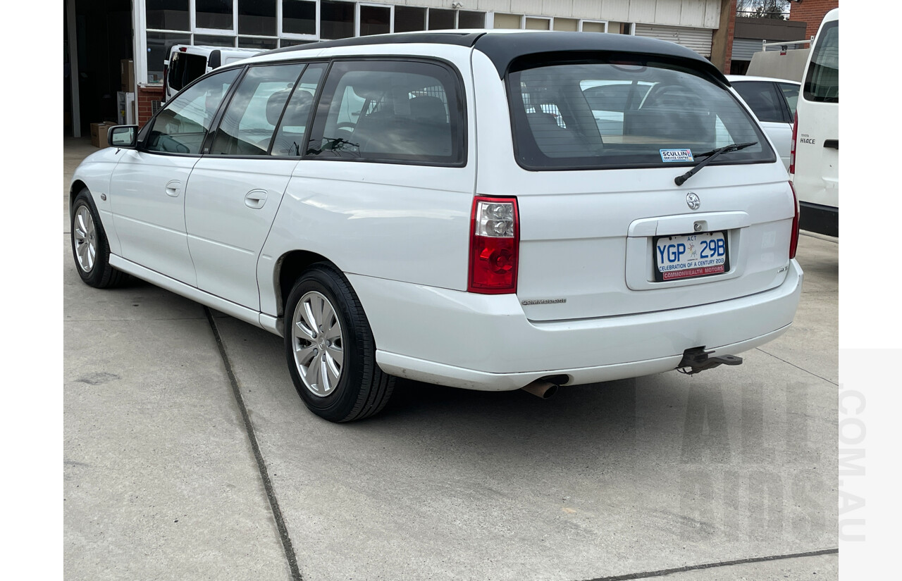 1/2007 Holden Commodore Acclaim VZ MY06 UPGRADE 4d Wagon White 3.6L