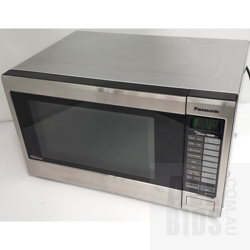 Panasonic NN-ST671S 1100W Inverter Microwave Oven