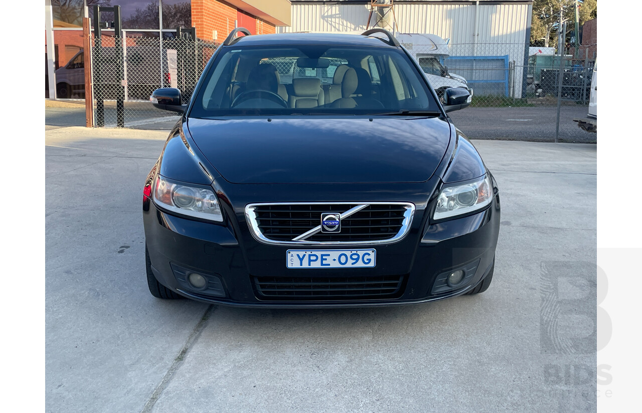 12/2008 Volvo V50 2.4 S MY09 4d Wagon Black 2.4L