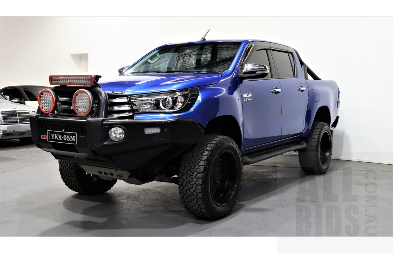 10/2015 Toyota Hilux SR5 (4x4) GUN126R Dual Cab Utility Blue 2.8L