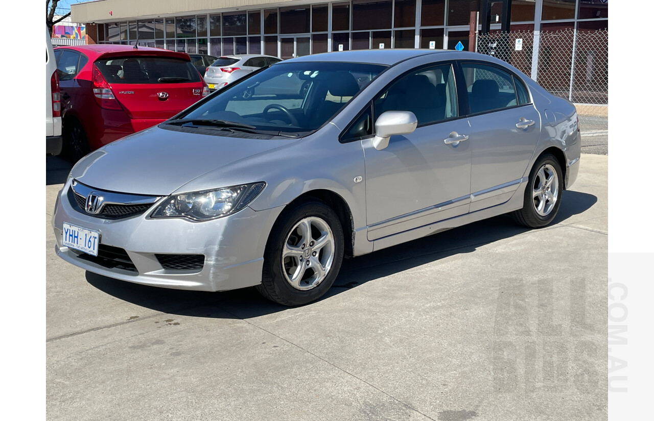 10/2010 Honda Civic Limited Edition MY10 4d Sedan Silver 1.8L