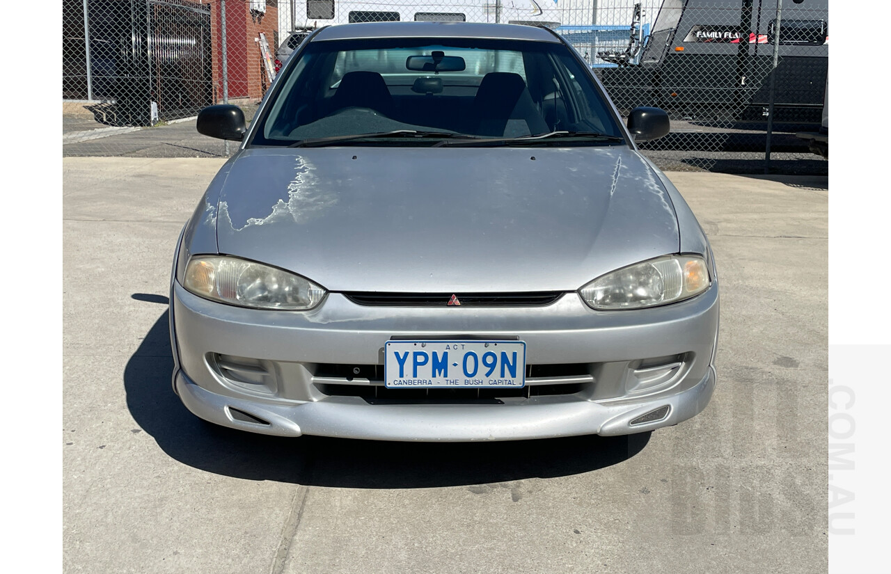 10/2000 Mitsubishi Lancer GLi CE 2d Coupe Silver Or Chrome 1.5L