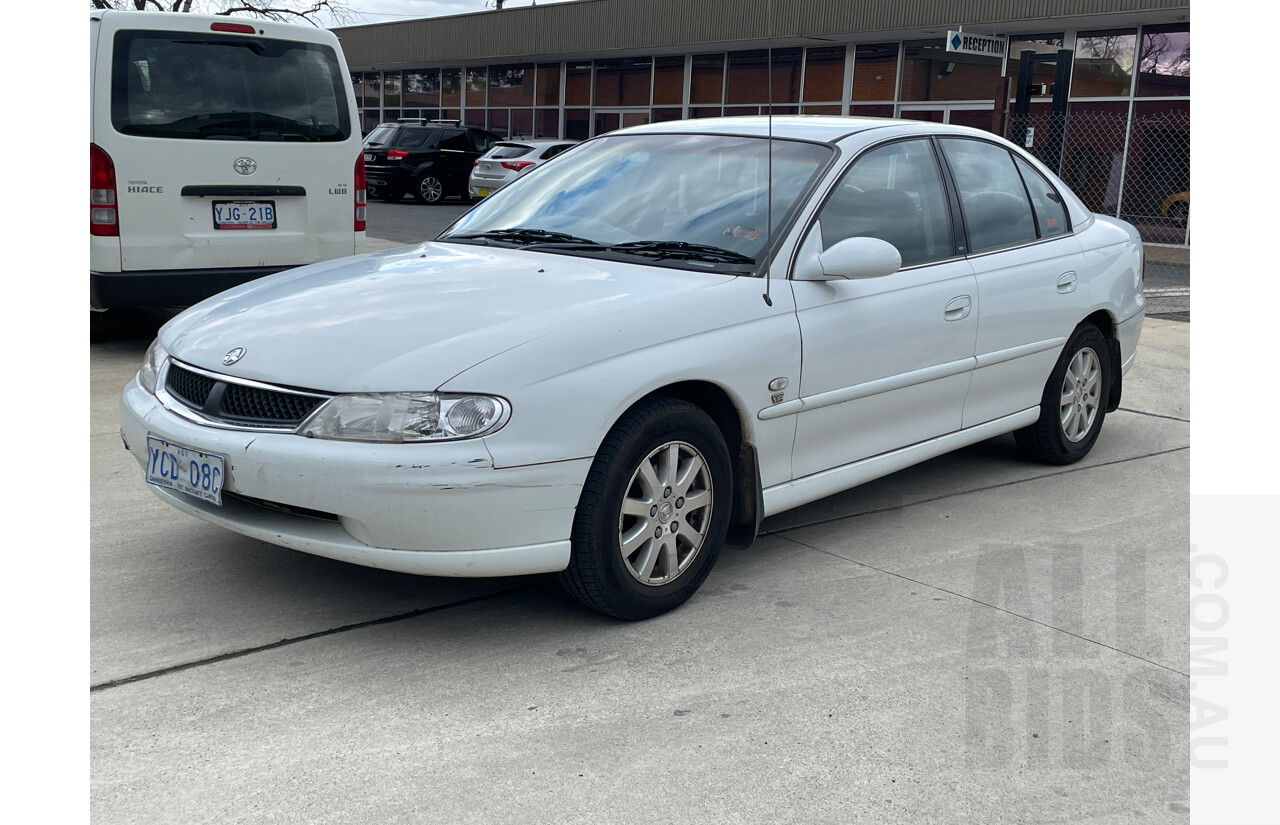 6/2002 Holden Berlina  VXII 4d Sedan White 3.8L