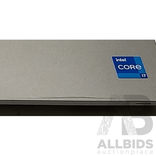 Dell Latitude 5521 Intel 11th Gen Core i7 (11850H) 2.50GHz-4.80GHz 8-Core CPU 15.6-Inch UHD (4K) Laptop w/Dell Performance Dock - 2+ Years OEM Warranty Remaining