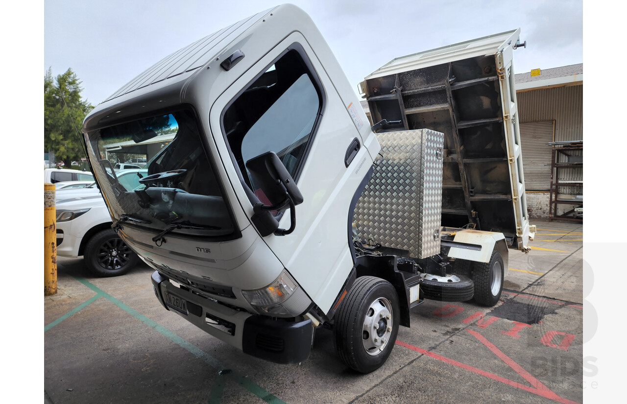 7/2020 Mitsubishi Fuso 815 TF Canter NB2 Tipper Truck 2d White 3.0L Turbo Diesel