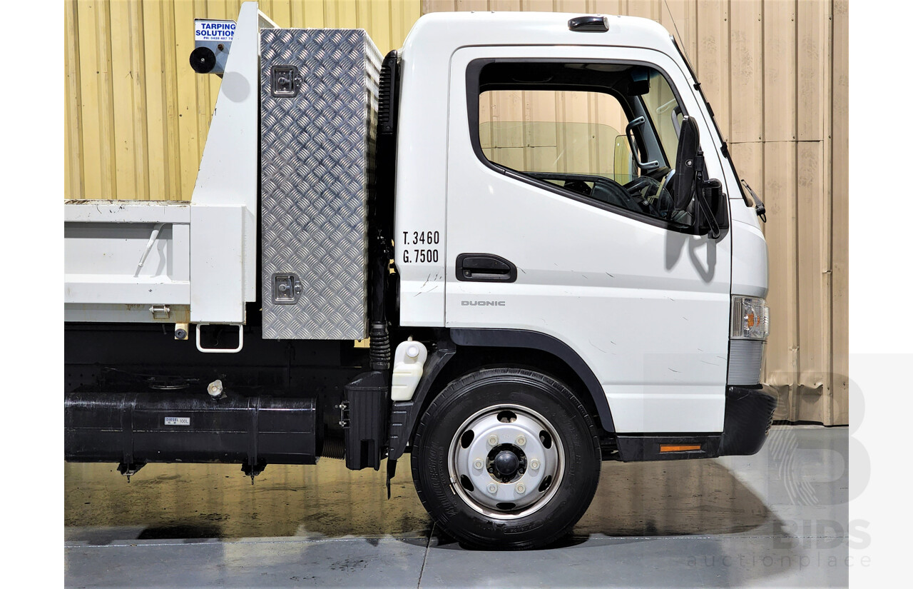 7/2020 Mitsubishi Fuso 815 TF Canter NB2 Tipper Truck 2d White 3.0L Turbo Diesel