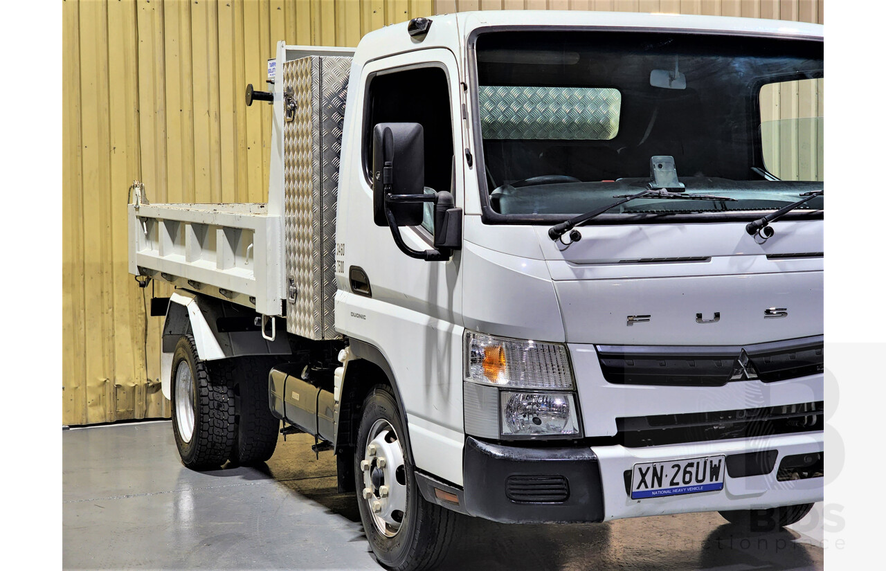 7/2020 Mitsubishi Fuso 815 TF Canter NB2 Tipper Truck 2d White 3.0L Turbo Diesel