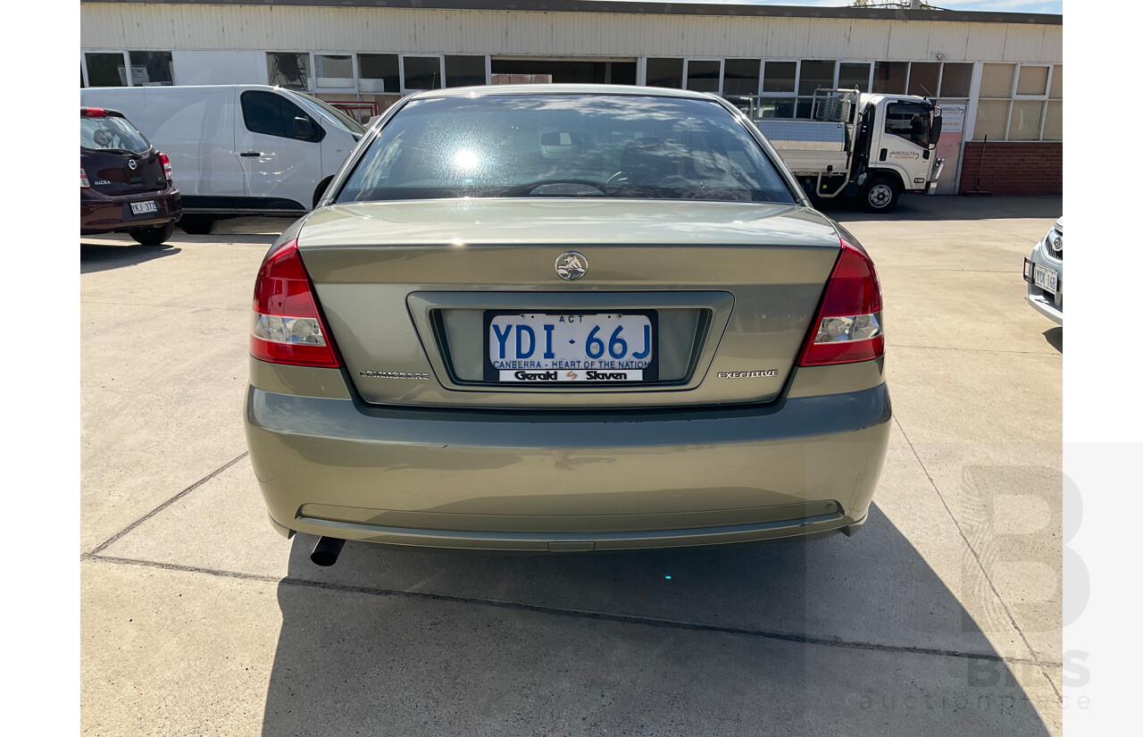 9/2004 Holden Commodore Executive VZ 4d Sedan Grey 3.6L