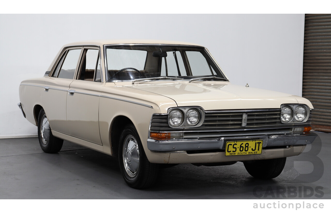 1/1968 Toyota Crown 6 Seater 4d Sedan Beige 2.0L