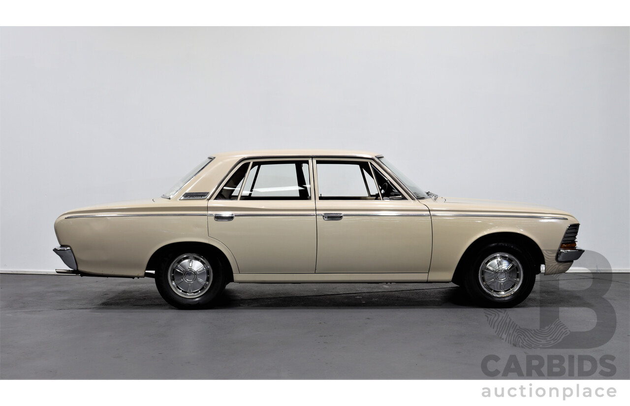 1/1968 Toyota Crown 6 Seater 4d Sedan Beige 2.0L