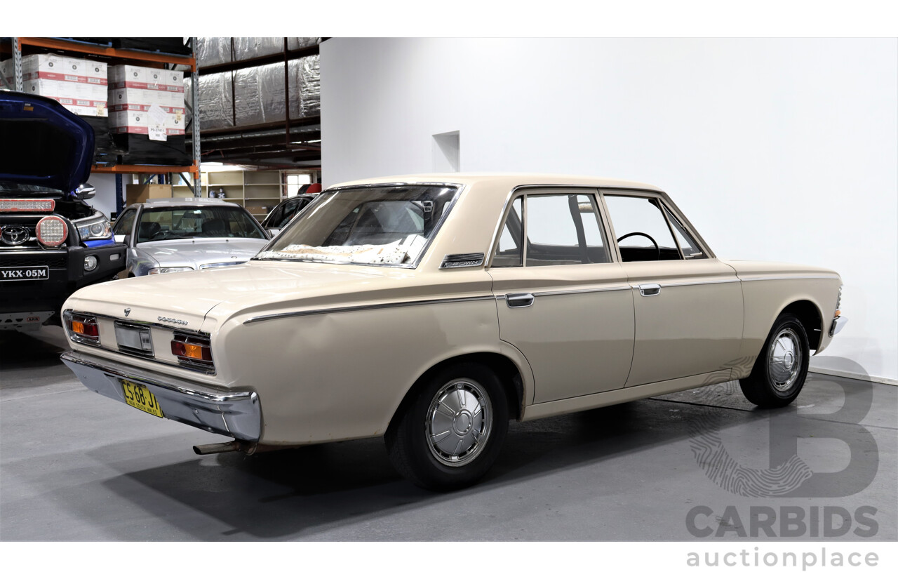 1/1968 Toyota Crown 6 Seater 4d Sedan Beige 2.0L