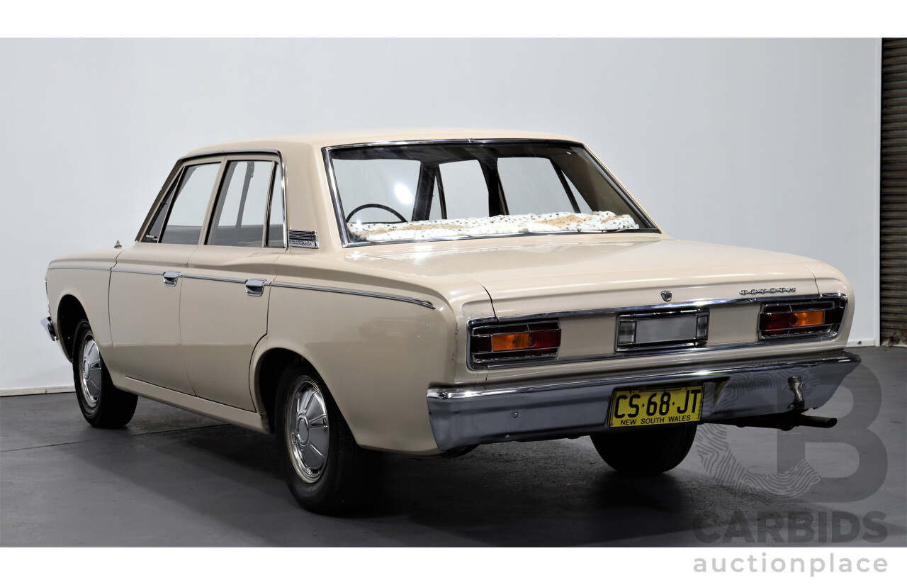 1/1968 Toyota Crown 6 Seater 4d Sedan Beige 2.0L