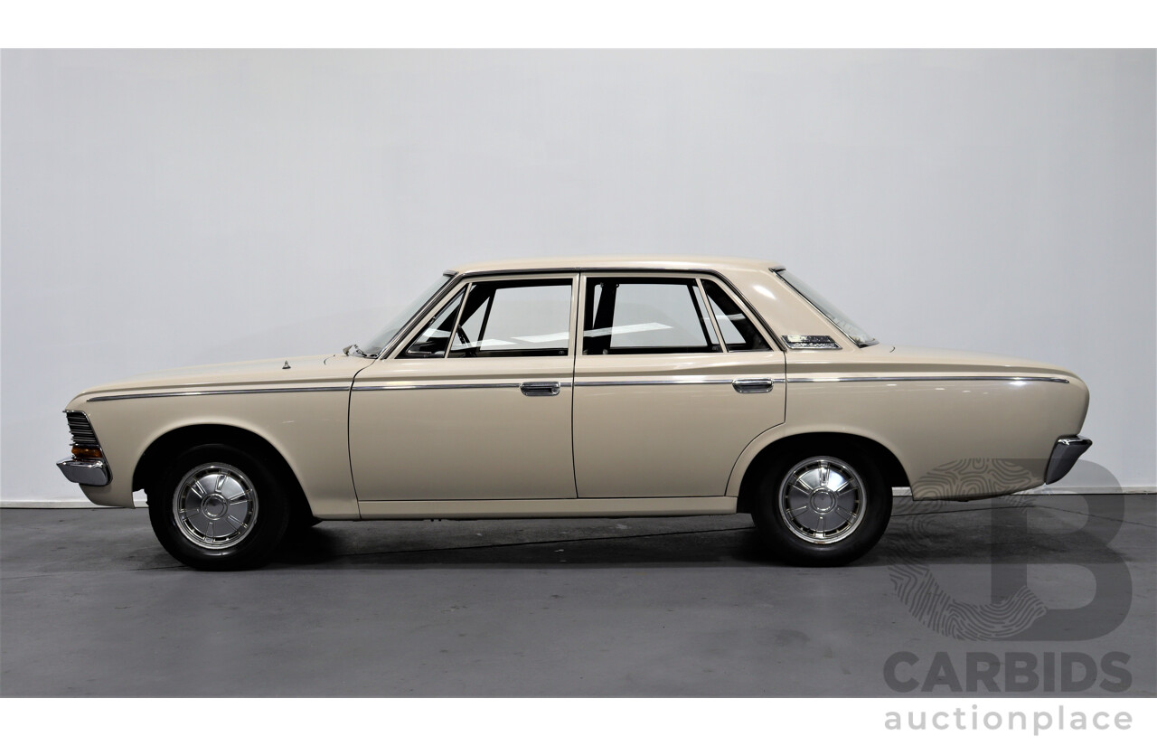 1/1968 Toyota Crown 6 Seater 4d Sedan Beige 2.0L