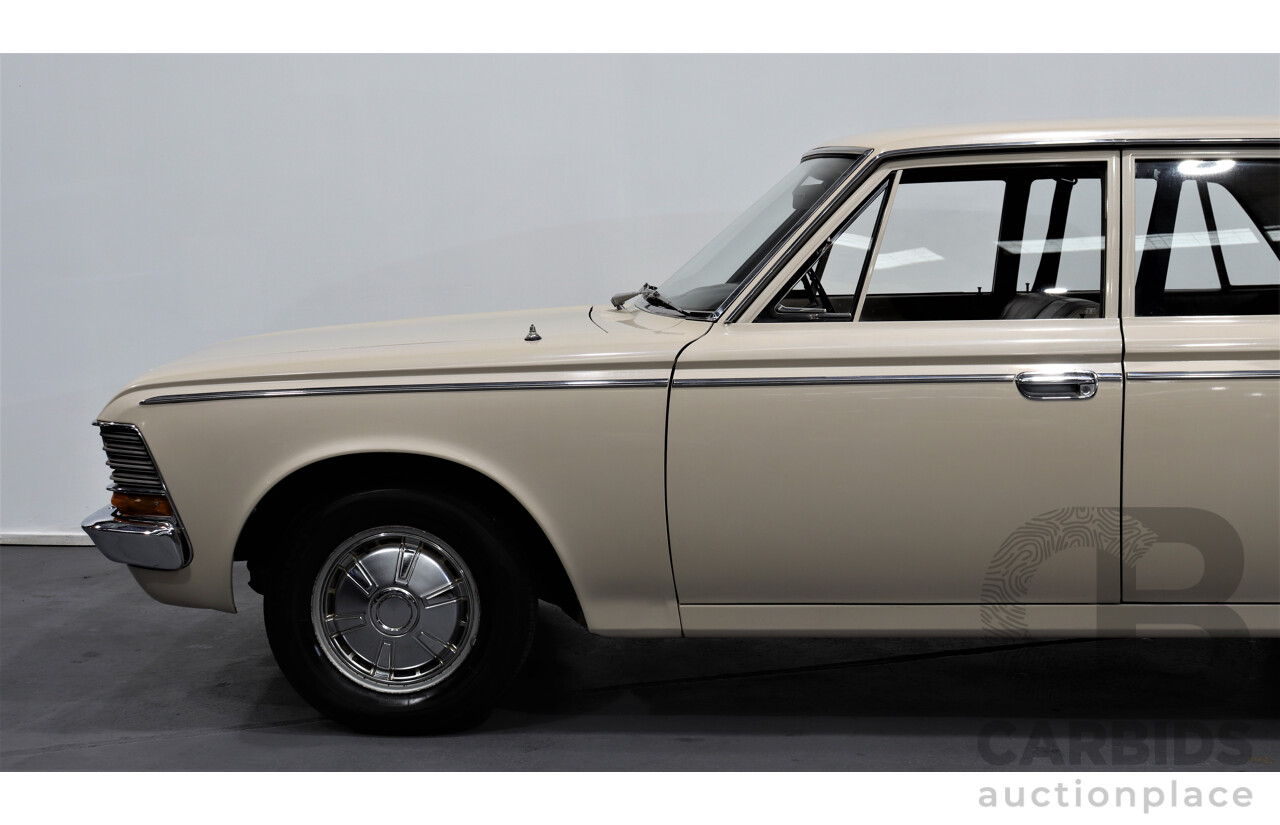 1/1968 Toyota Crown 6 Seater 4d Sedan Beige 2.0L